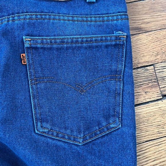 Vintage Straight Leg Orange Tab Levis in Medium Blue Wash - Picture 4 of 6